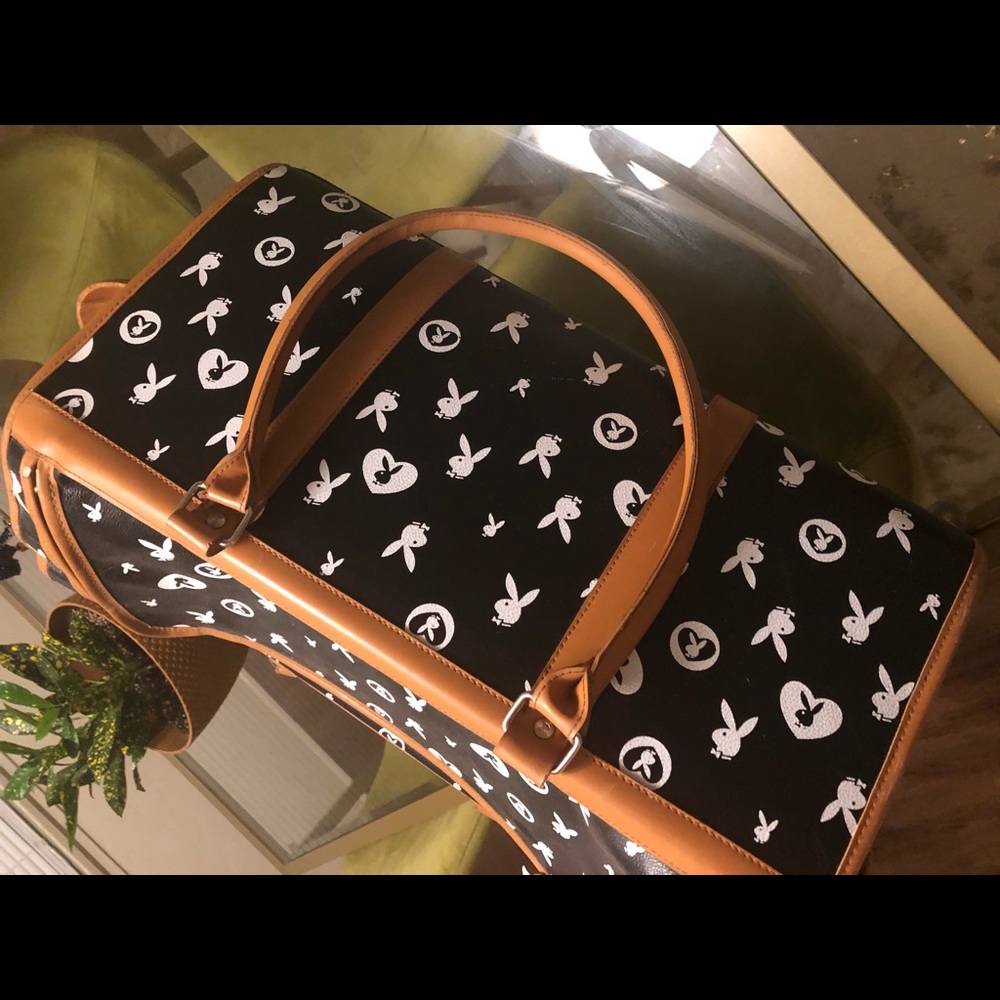 Playboy pet carrier